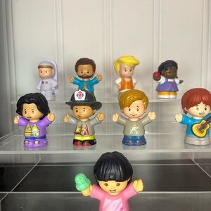 Little people set